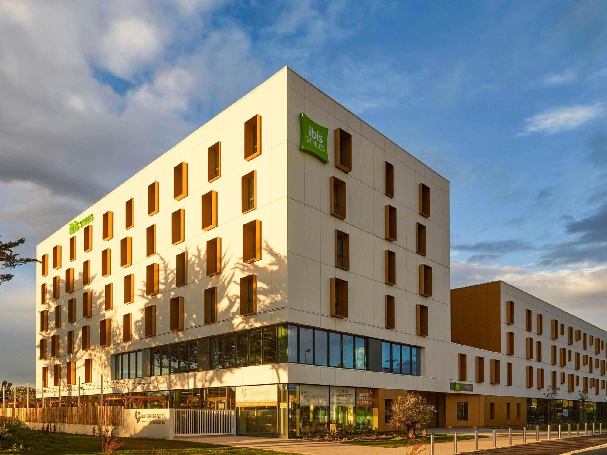 Ibis Styles Montpellier Aeroport Parc Des Expos Hotel Mauguio Exterior photo